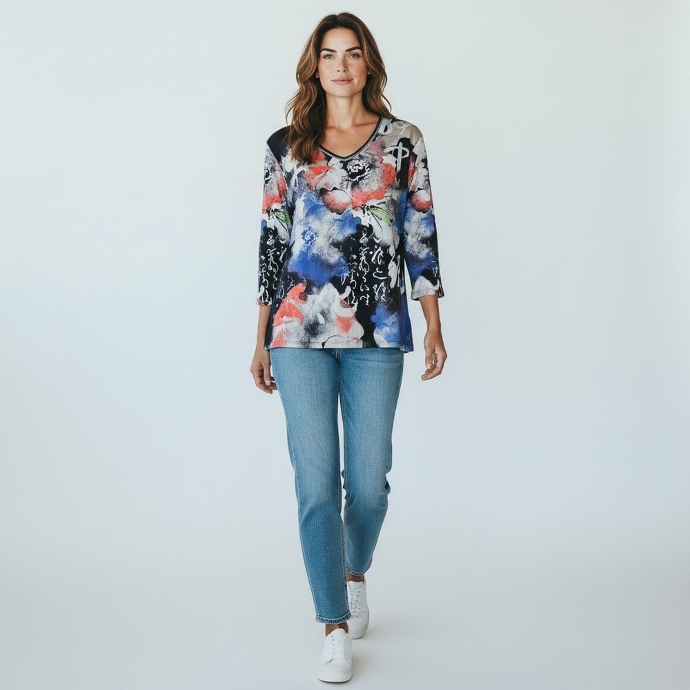 Jess & Jane Women's Petite Large Colorful Modern Art Cotton V-Neck Top Asian